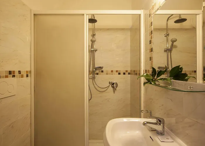 Fani Hotel 2*
